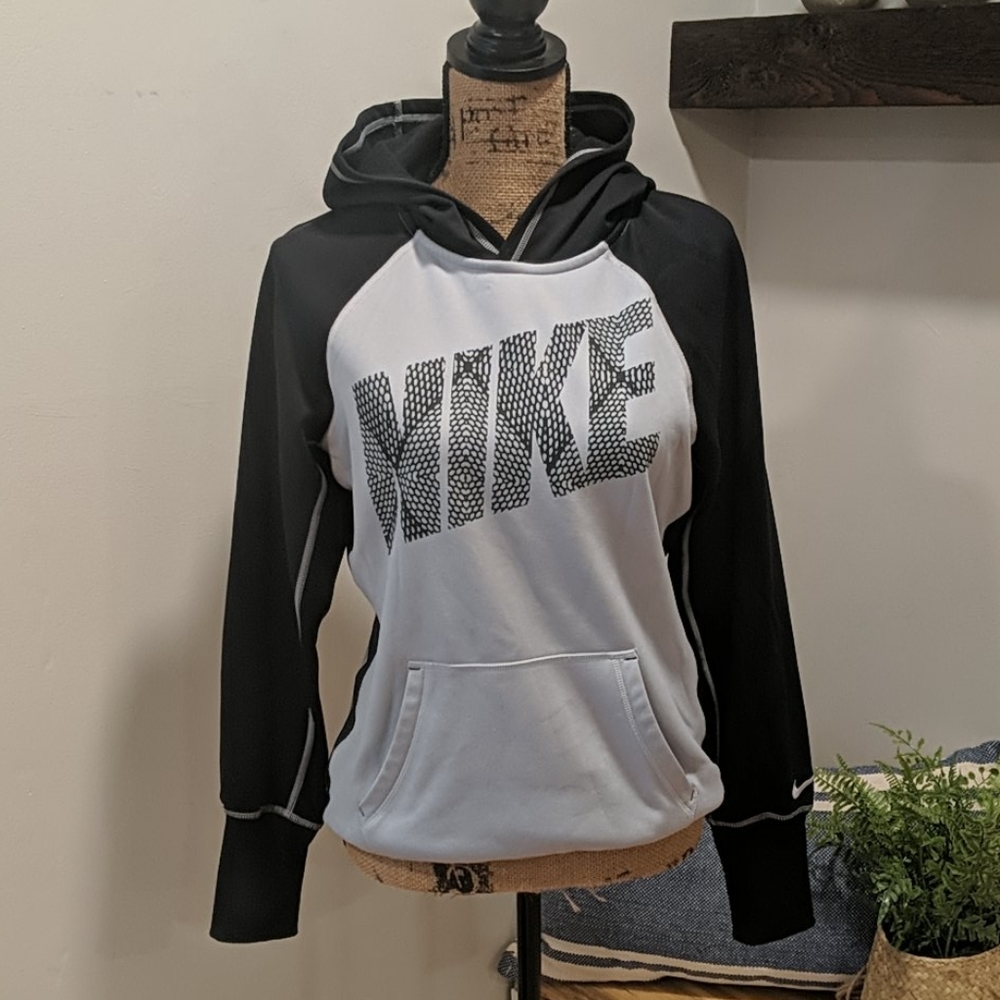 Nike Therma-Fit hoodie
